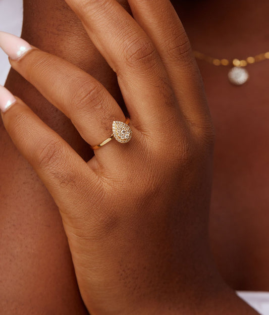 Leah Pear Cut Natural Diamond Engagement Ring in 18K Gold