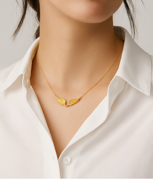 Angel Wing Pendant Necklace in 18K Gold