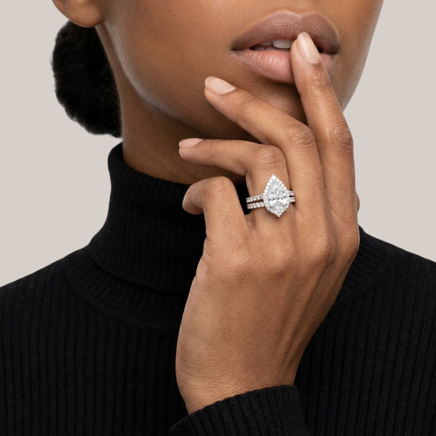 Quinn Pear Cut Moissanite Bride Set in 18K Gold