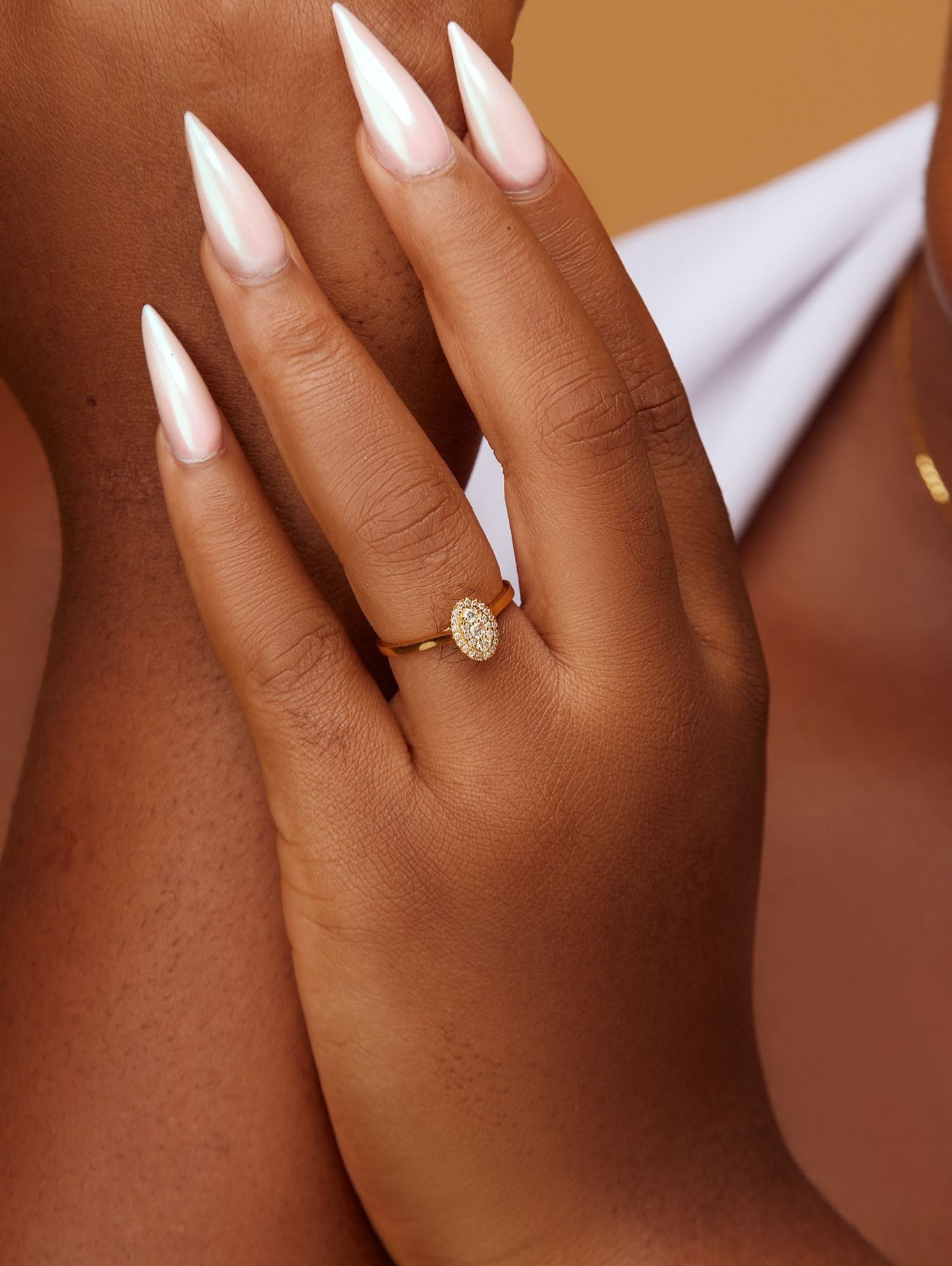 Leah Oval Cut Natural Diamond Engagement Ring in 18K Gold