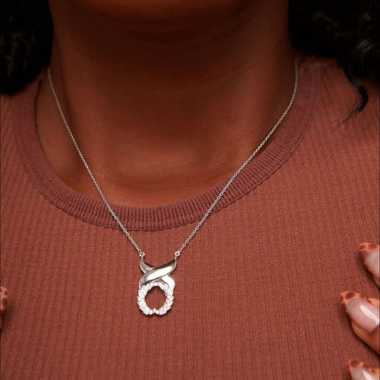 XO Pendant Diamond Necklace in 18KT Gold