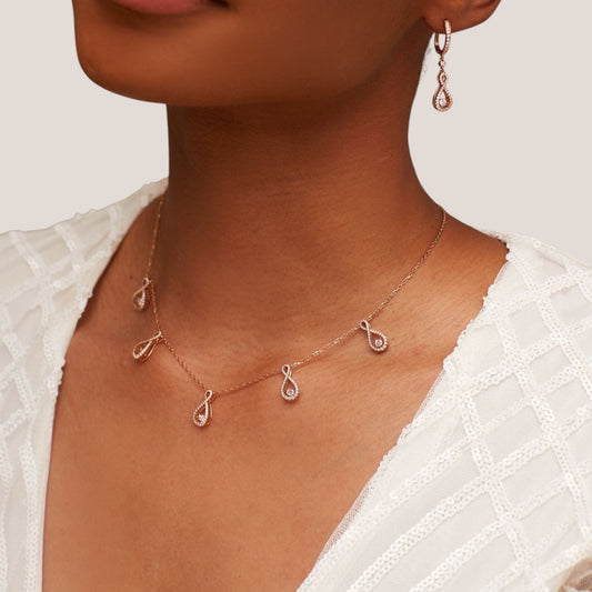 Five Charm Twinkle Infinie Diamond Necklace in 18KT Gold