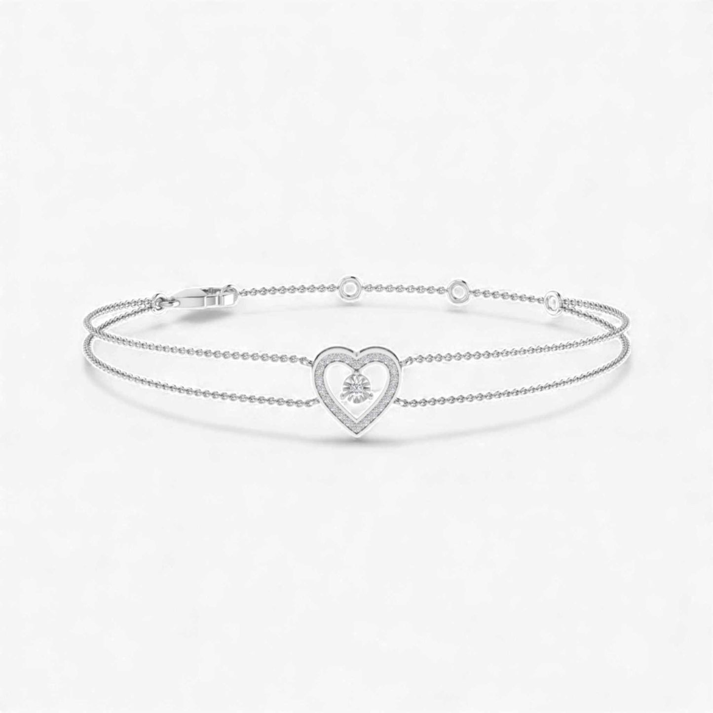 Eternal Heart natural diamond bracelet in 18KT gold with heart-shaped motif and delicate chain
