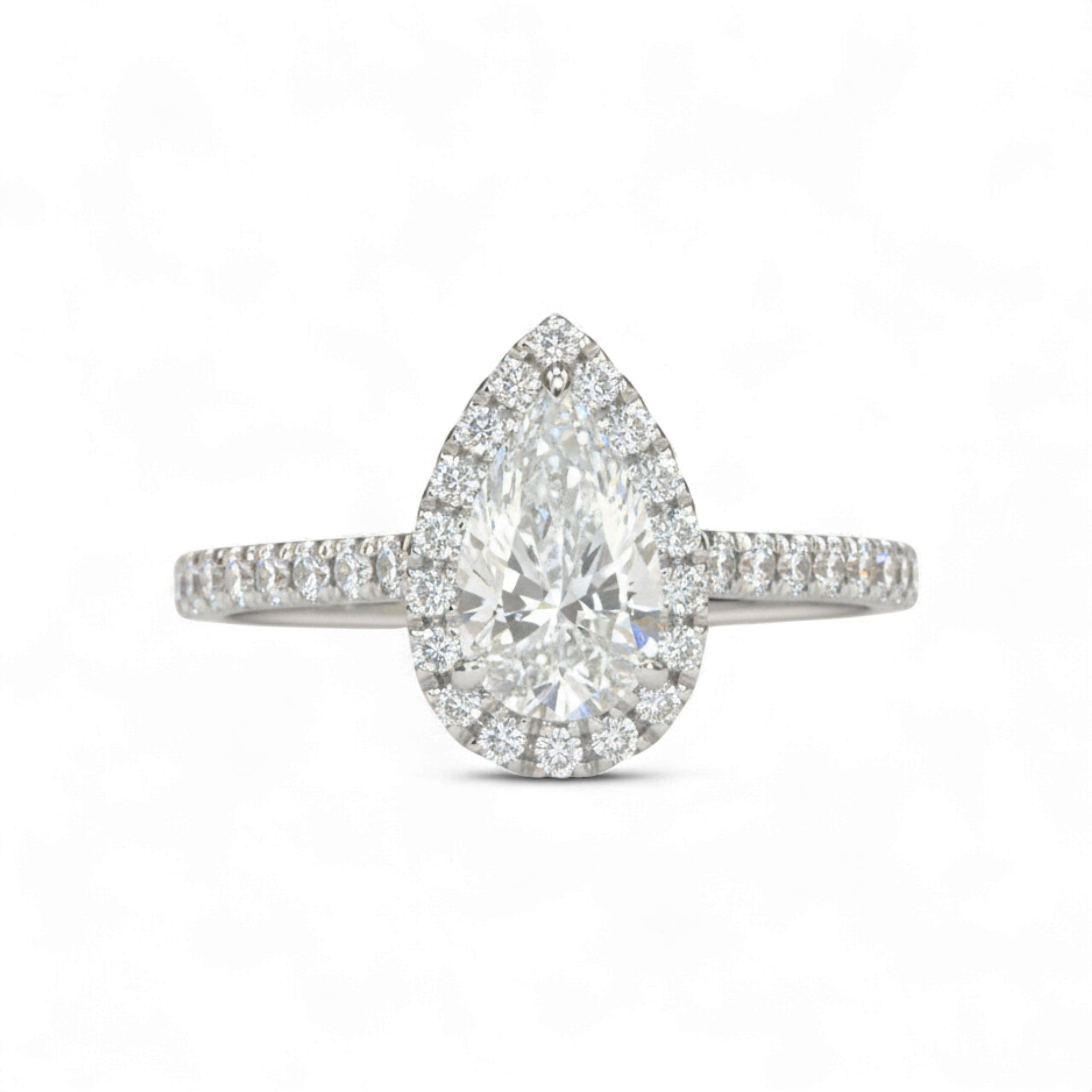 Classic Pear Cut Lab Grown Diamond Engagement Ring in 18KT Gold – BOZ ...