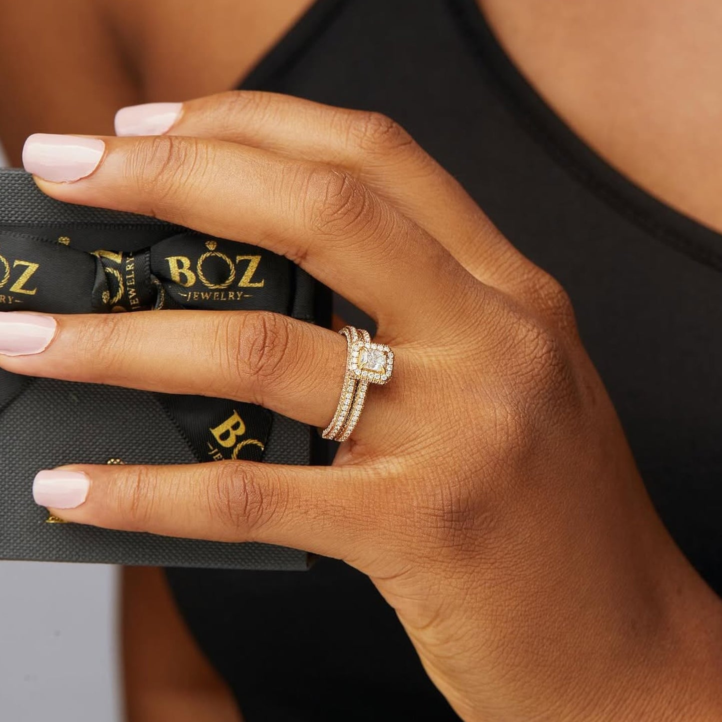 Elise Radiant Cut Diamond Bride Set in 18KT Gold