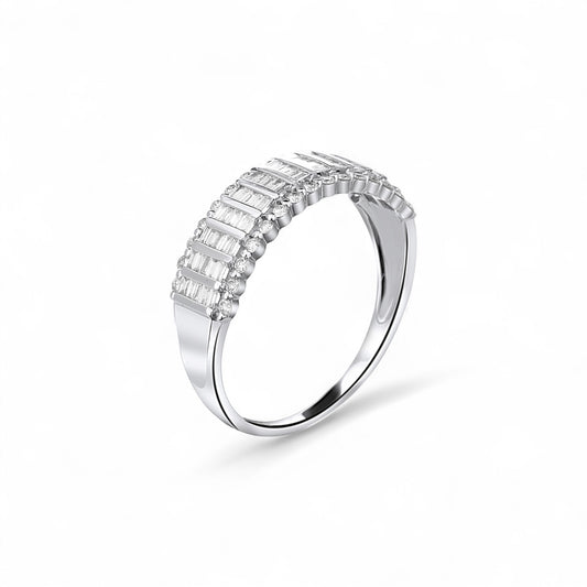Tobo Baguette Diamond Band in 18K Gold