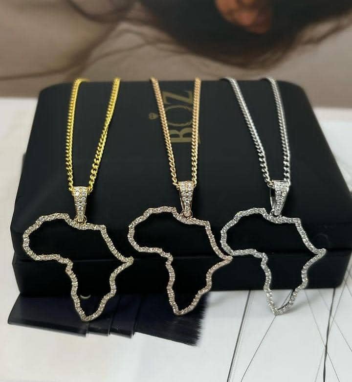 African Map Outline Diamond Pendant in 18K Gold