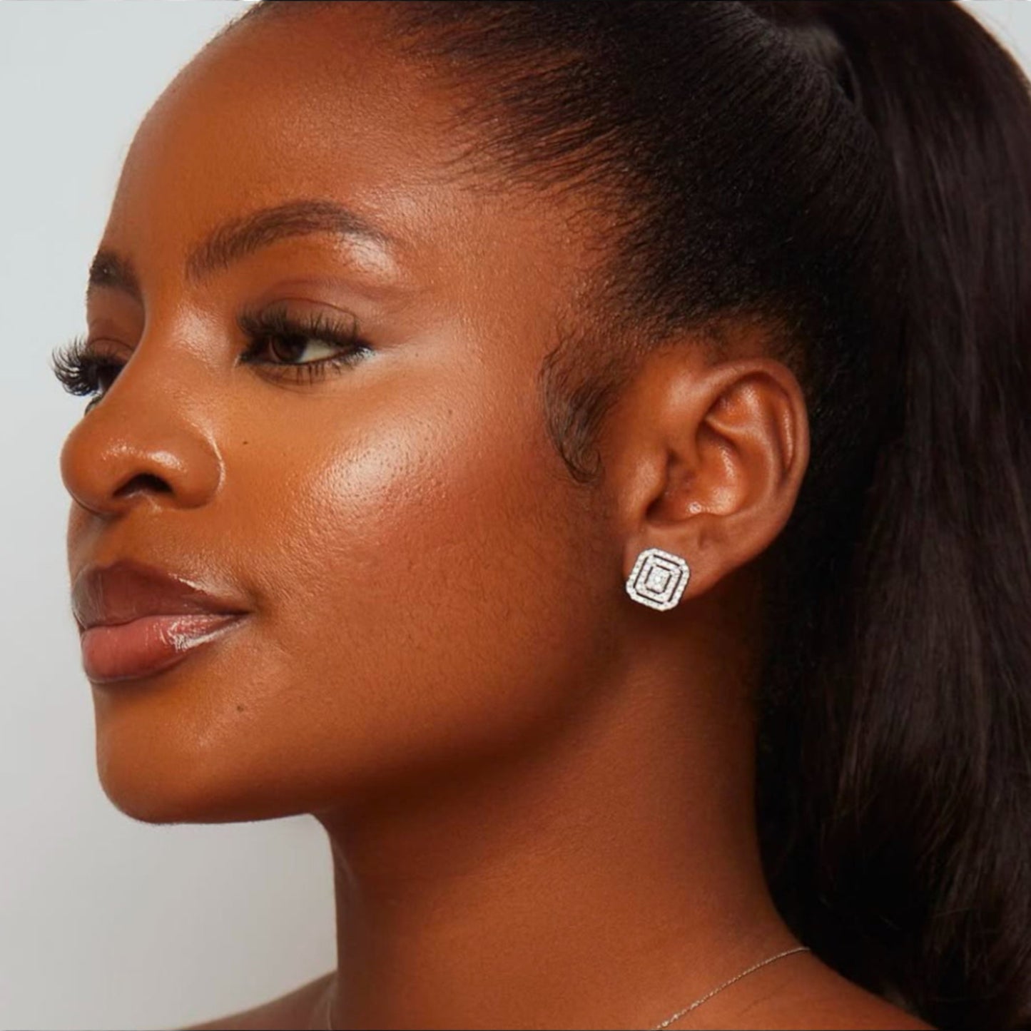 Malawi Diamond Stud in 18K Gold