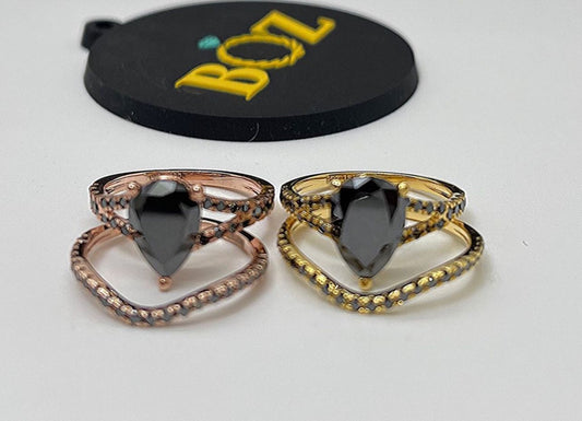 Split Shank Pear Cut Black Natural Diamond Bride Set in 18K Gold