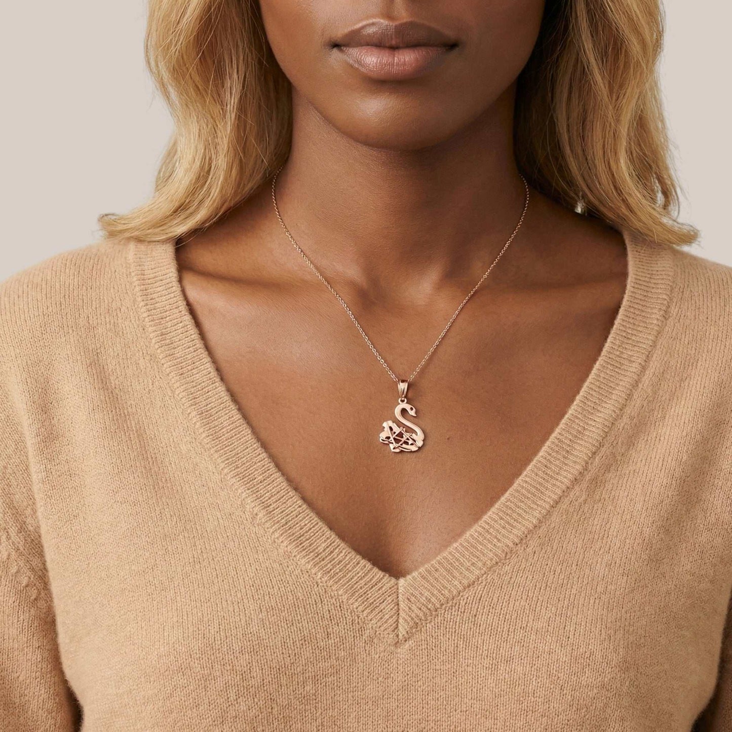 Swan Pendant Necklace in 18KT Gold