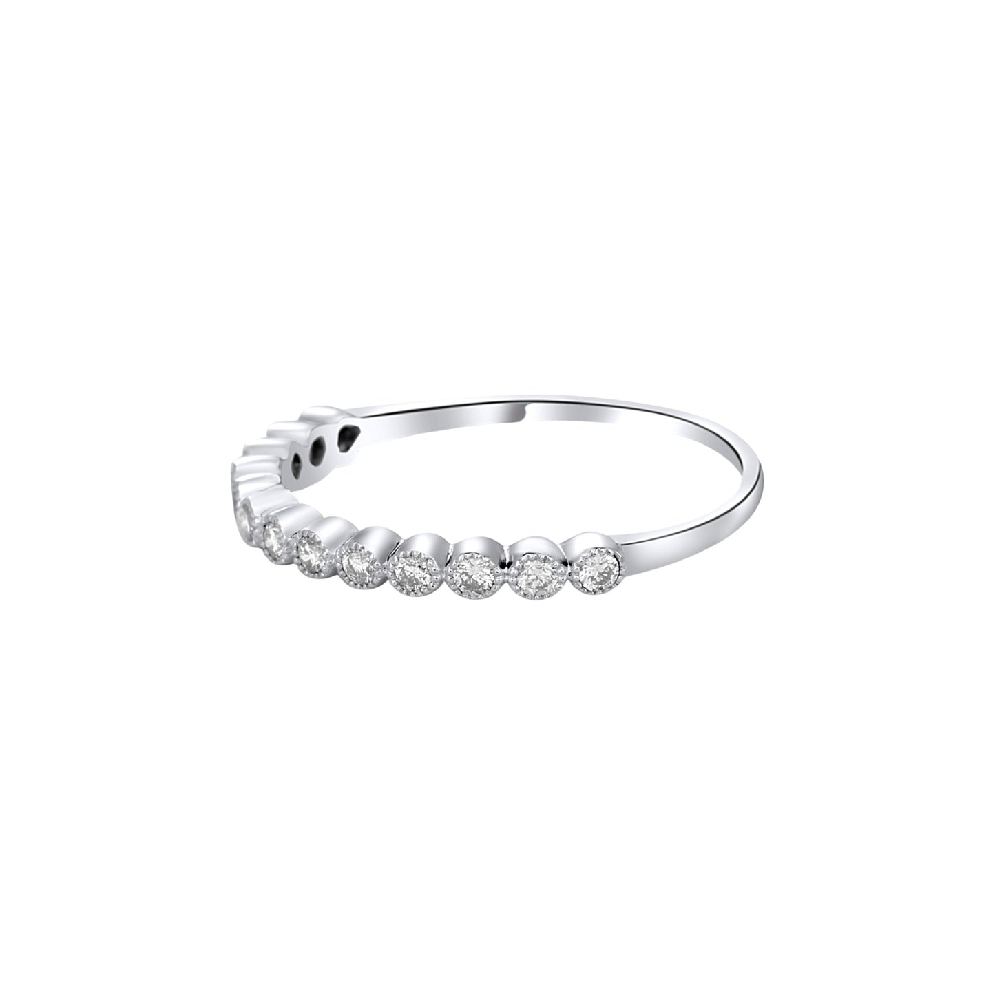 Lucy Diamond Band in 18K Gold