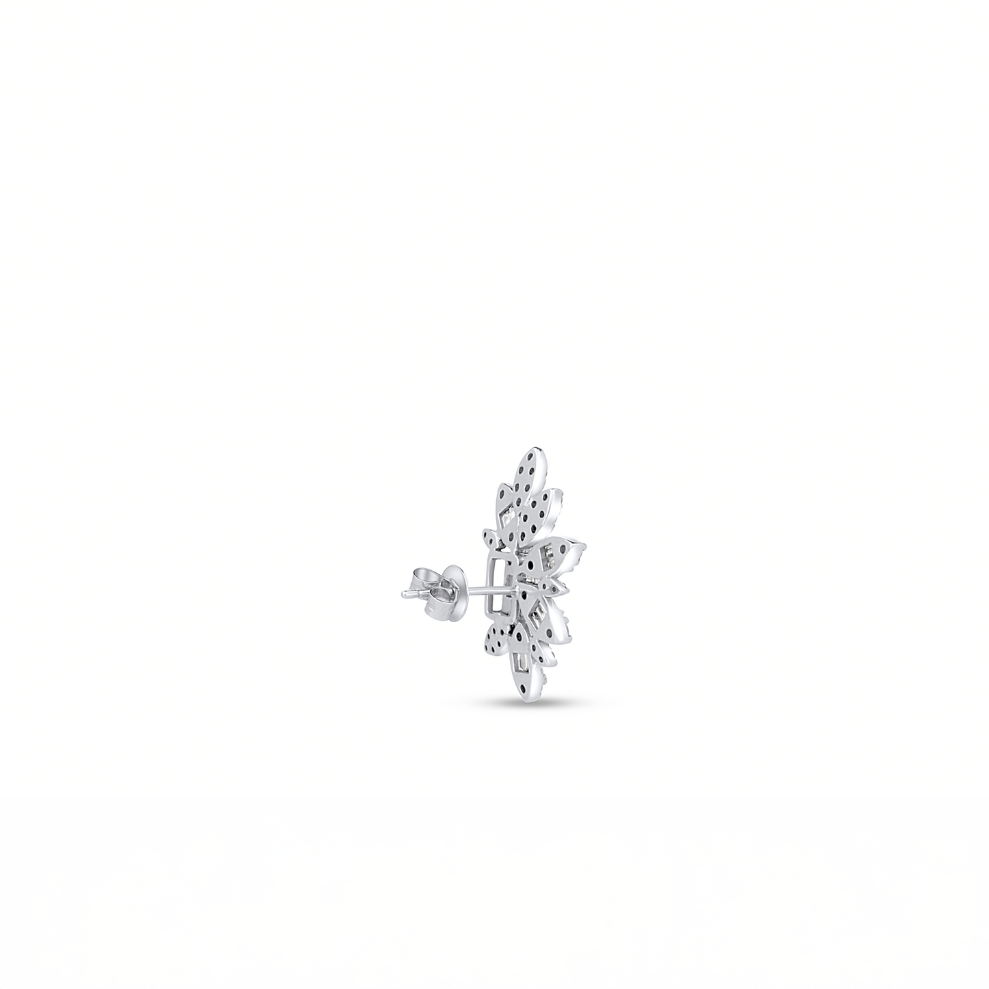 Lyra Diamond Studs in 18k Gold