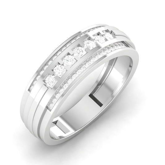 Charming Natural Diamond Wedding Band in 18K Gold