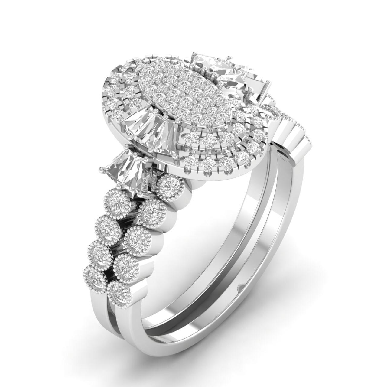 Lucy Oval Cut Diamond Cluster Bride Set in 18K Gold