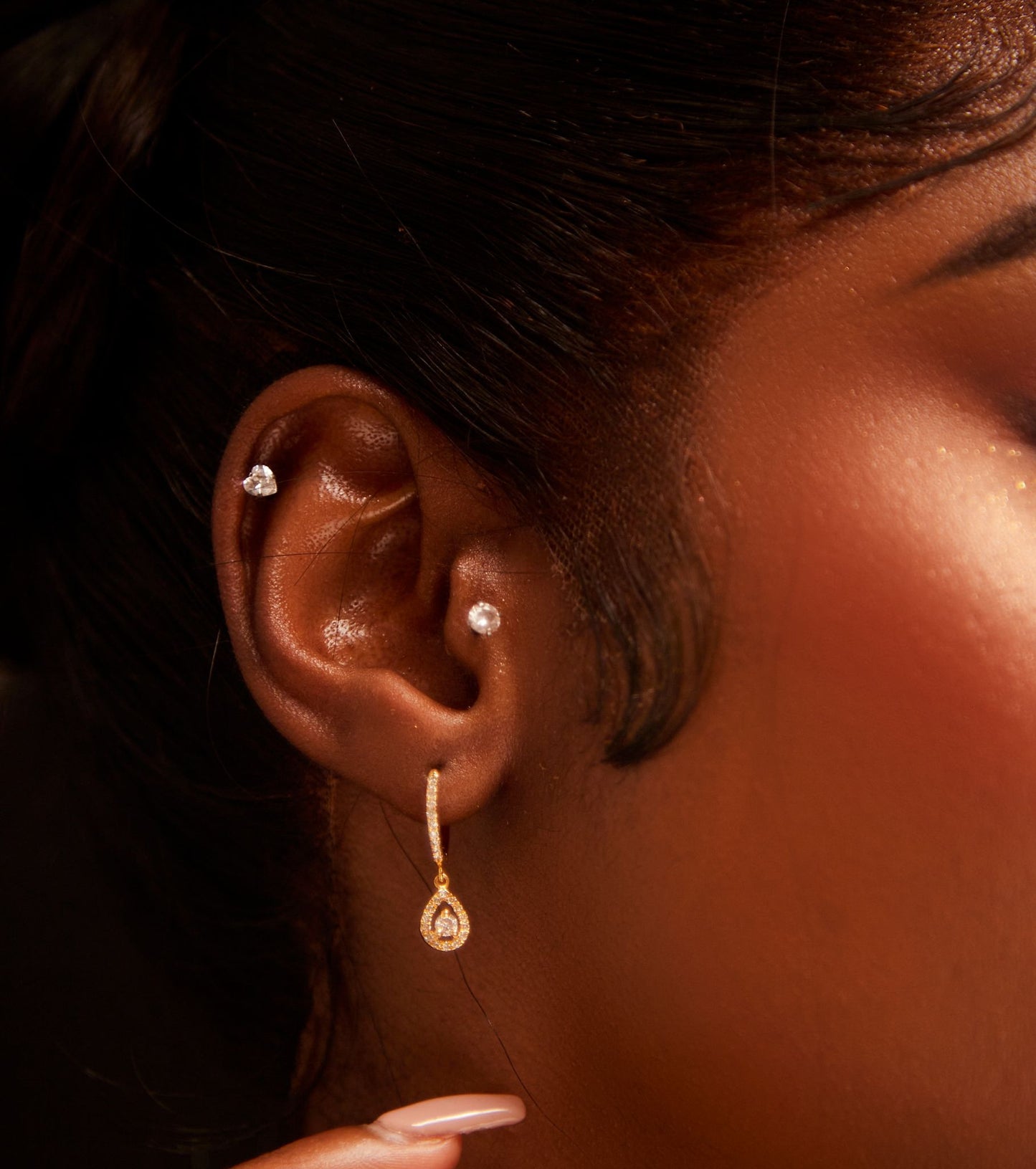 Farah Teardrop Diamond Earrings in 18K Gold
