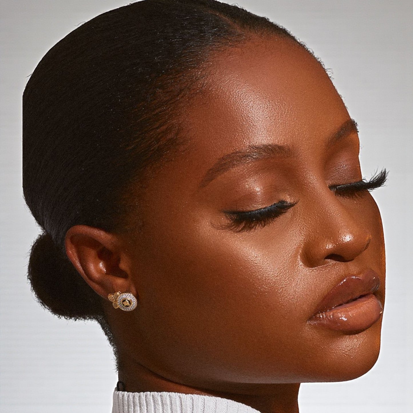 Medusa Diamond Stud Earrings in 18k Gold