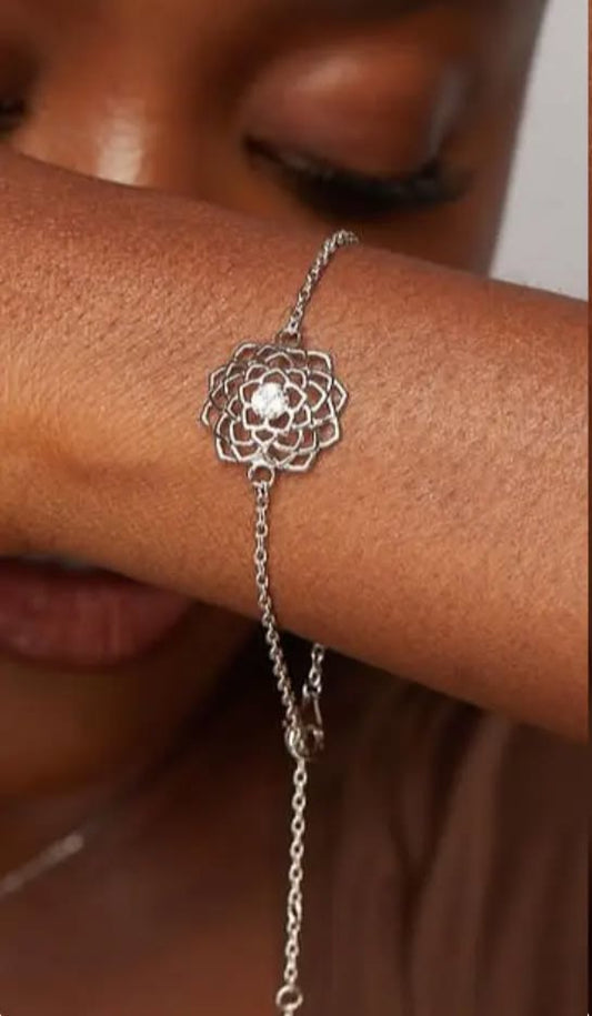 Maureen Floral Moissanite Bracelet in 925 Sterling Silver