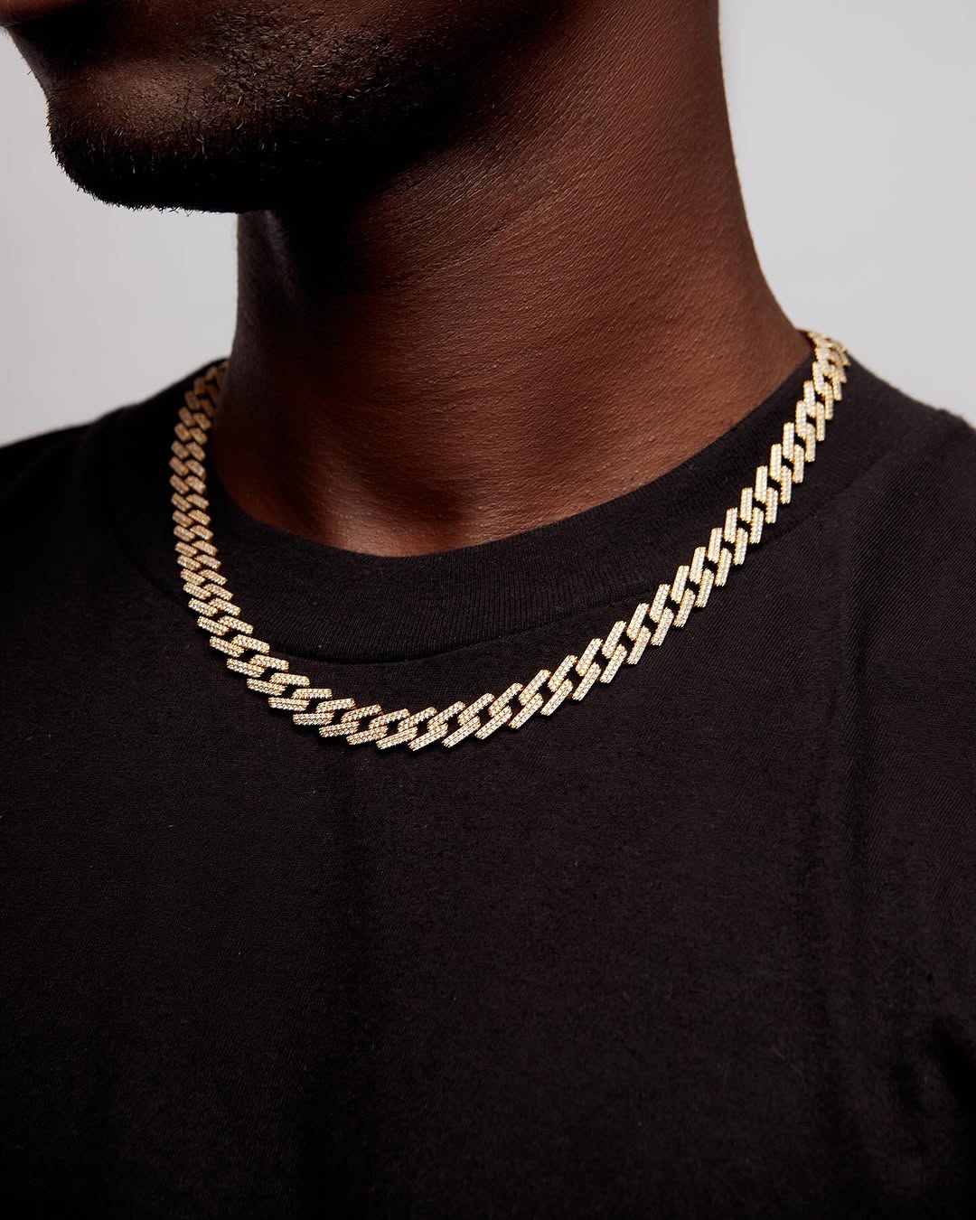 Prong Cuban 8mm Natural Diamond Necklace In 18karat Gold