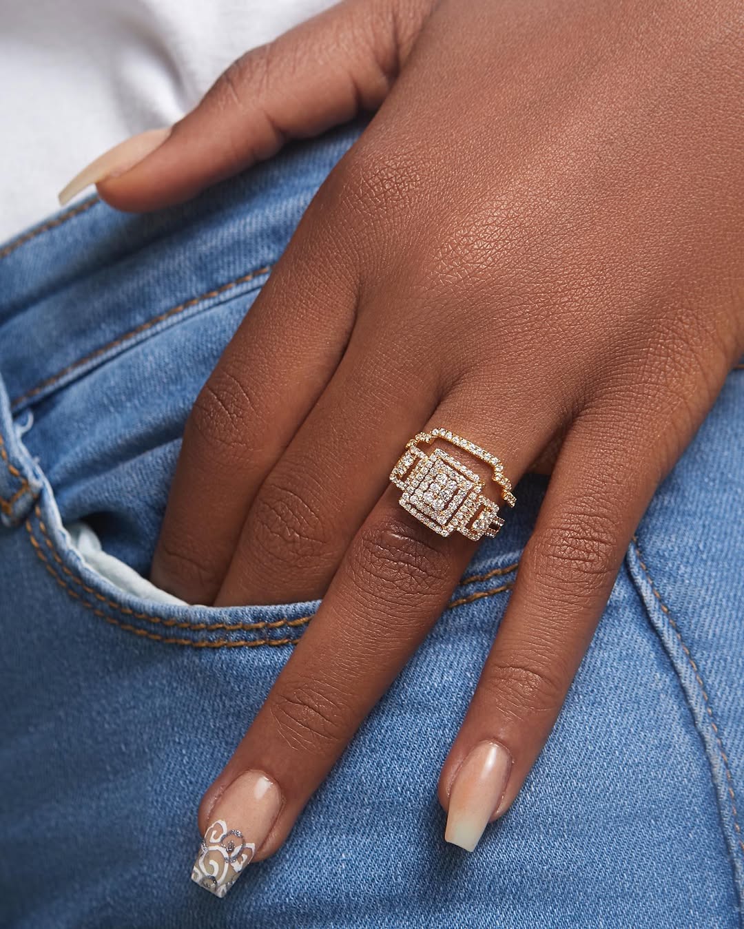 Regina Radiant Cut Natural Diamond Cluster Bride Set in 18K Gold
