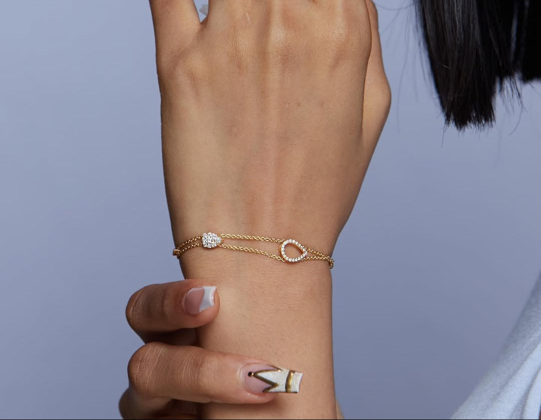 Velar Natural Diamond Bracelet in 18k Gold