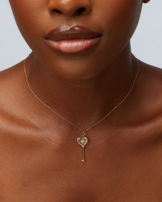 Heart Key Diamond Necklace in 18K Gold